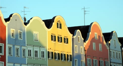 Colored-facade-paints